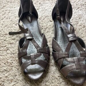 Very Lightly Used Grey Dusky Hill Clarks Artisan Sandals